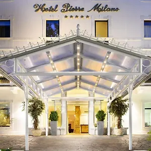 Hotel Pierre